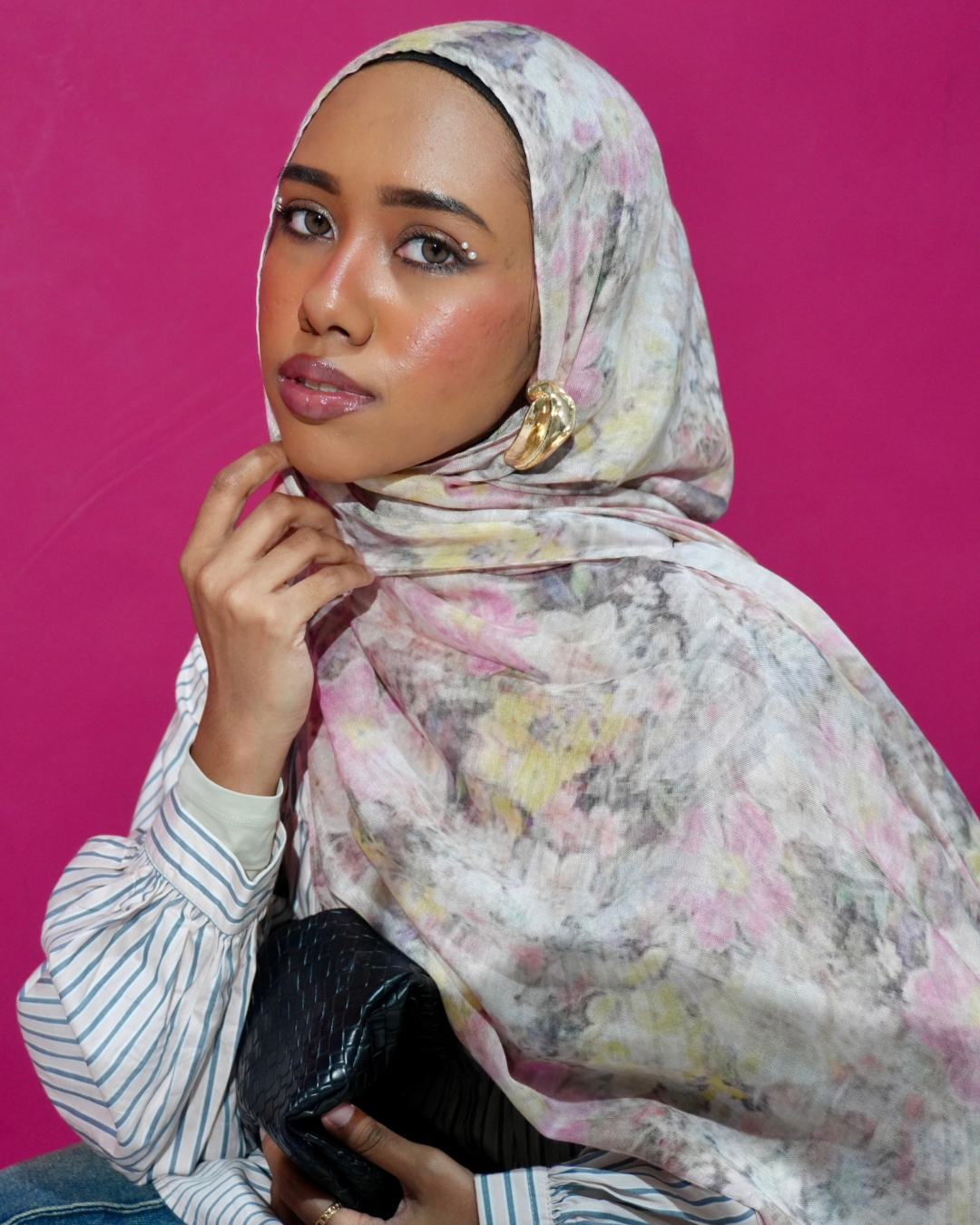 After the roses - Petals lightly