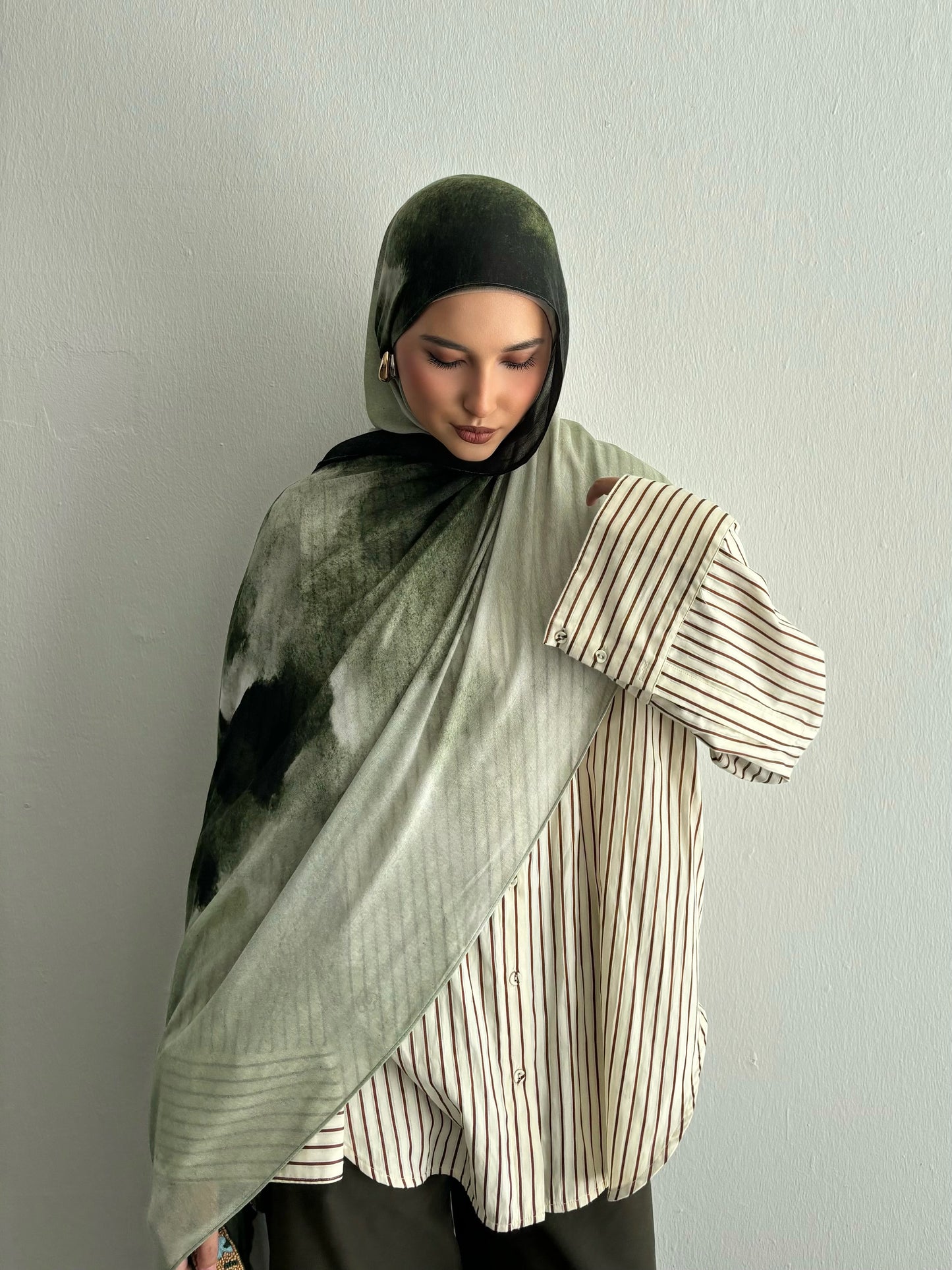 Elara Modal ( 10 in stock)