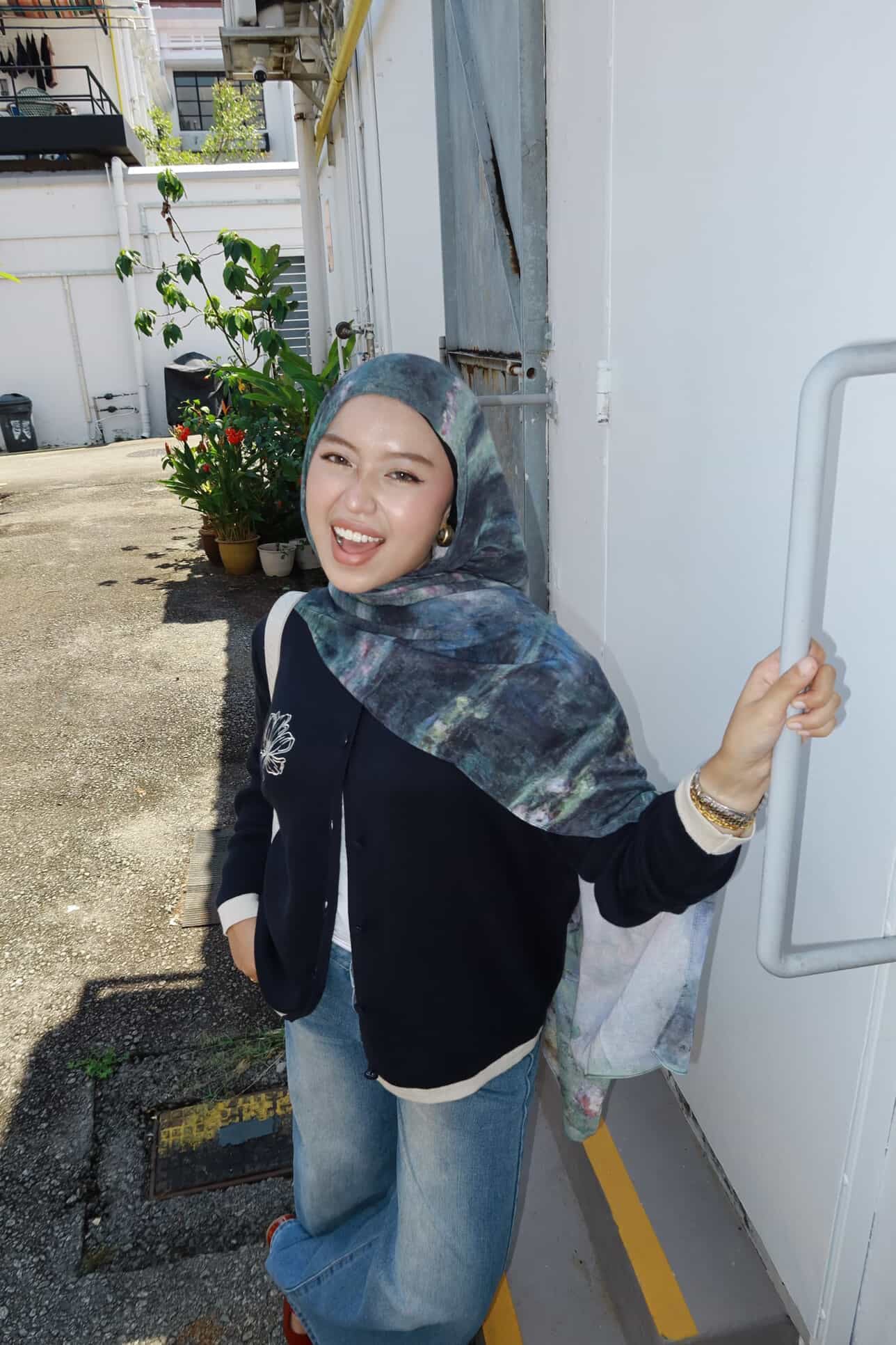 Cascade Bleu Signature Modal