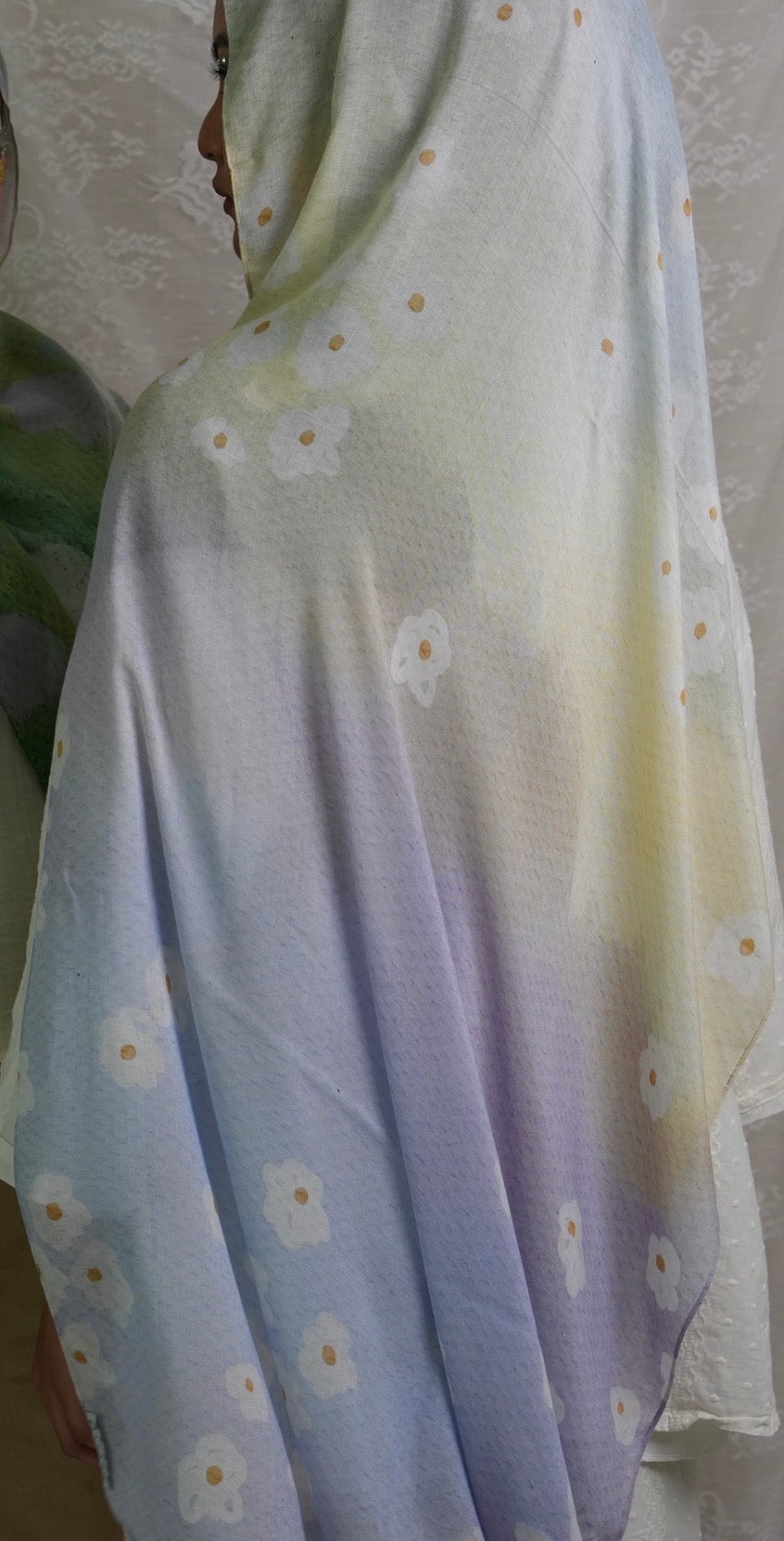 Milkglass ( 4 in stock )