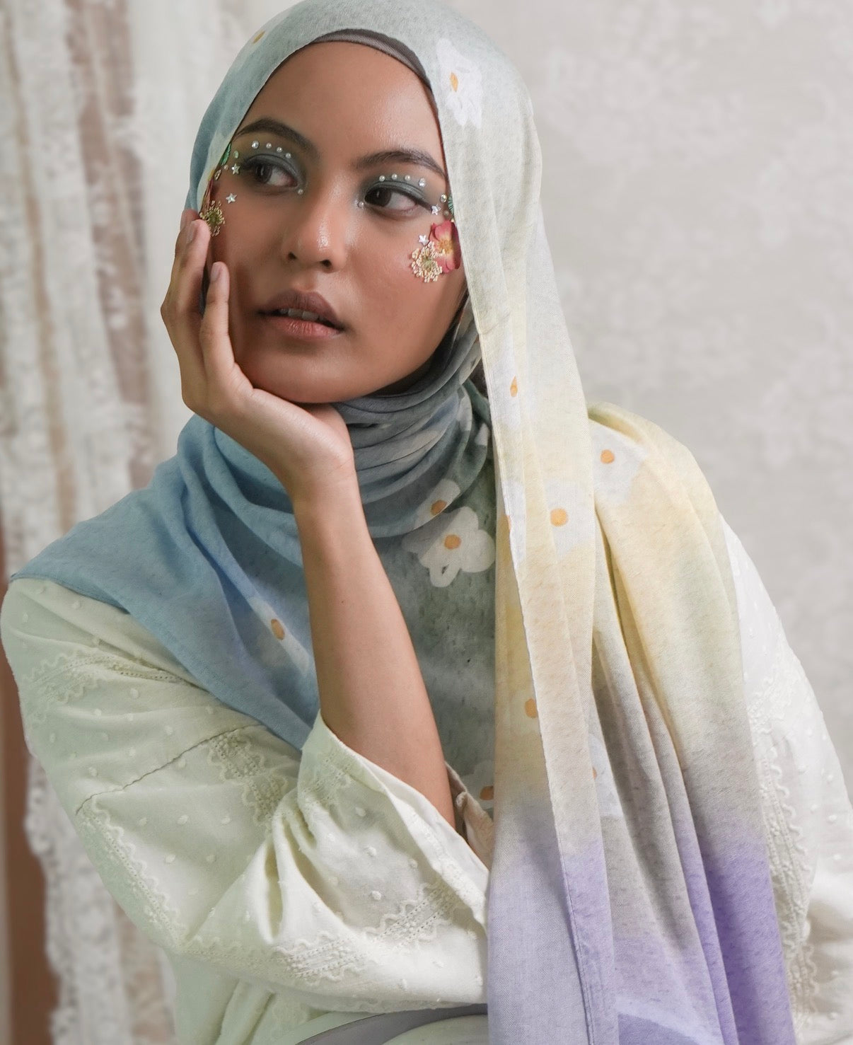 Milkglass ( 4 in stock )