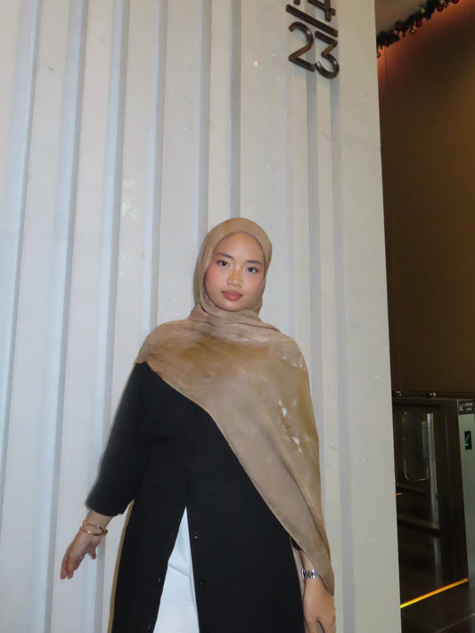 Mocha Mousse Modal