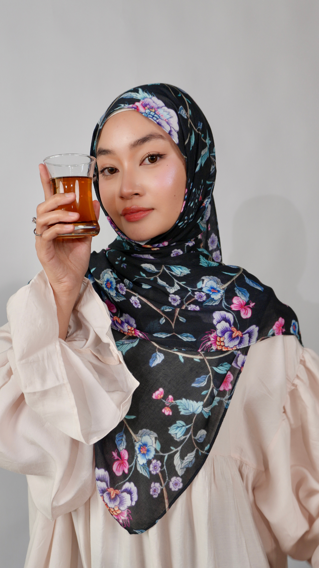 Shadow Poise Modal ( 20 in stock)