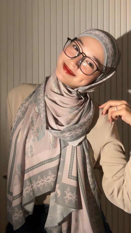 Royal Tiaras ( 8 in Stock )